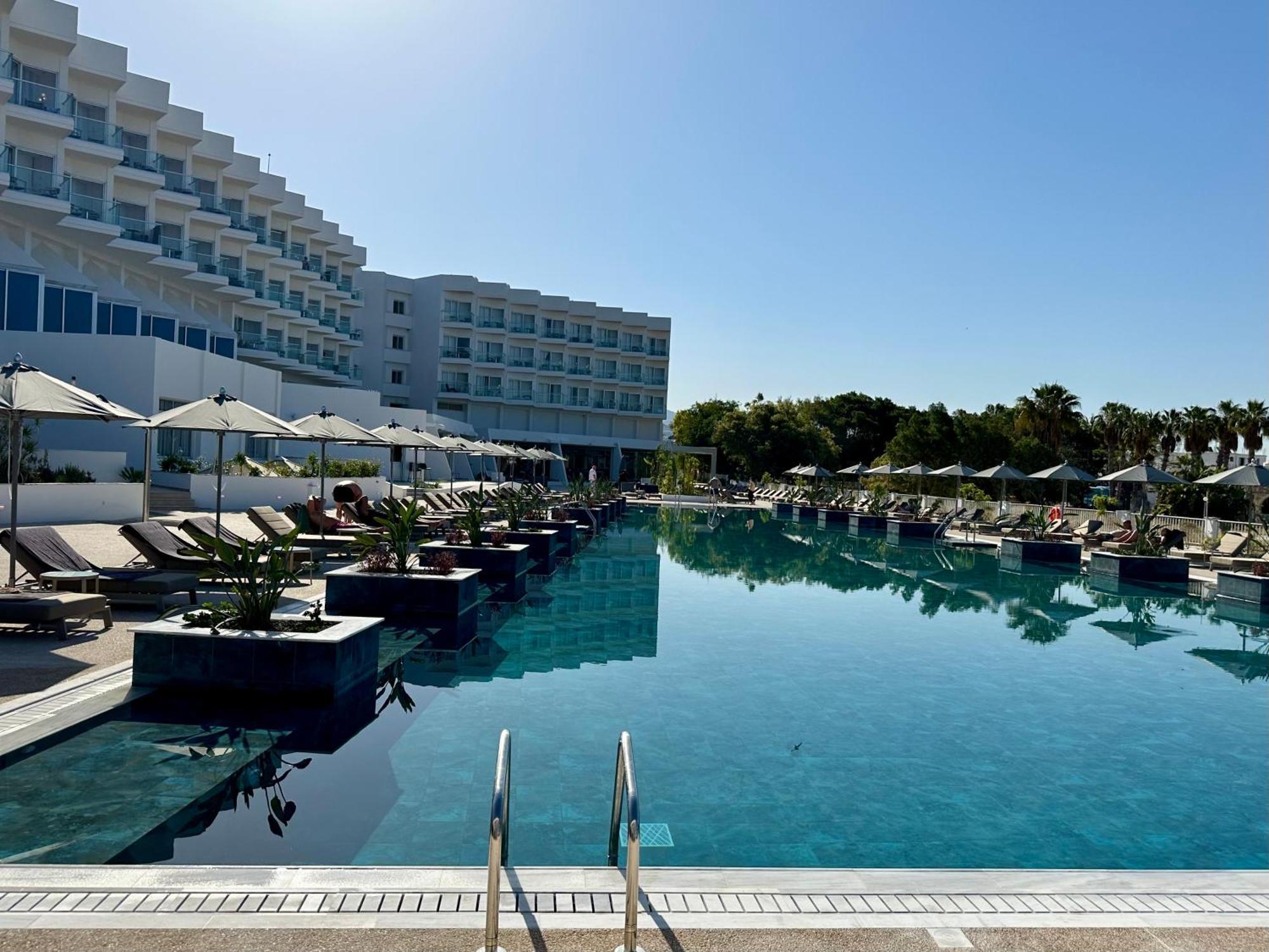 Cali Resort & Spa By Louis Hotels Paphos Exterior foto